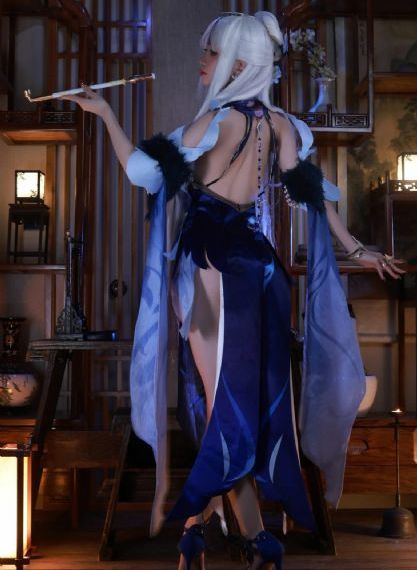 欧洲美女少妇精品_BD英语高清完整版