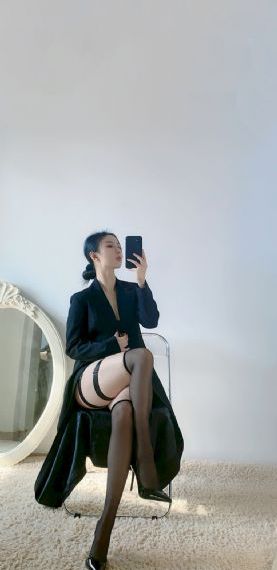 娜美翘臀开襟乳液爆乳涩图_蓝光手机在线看