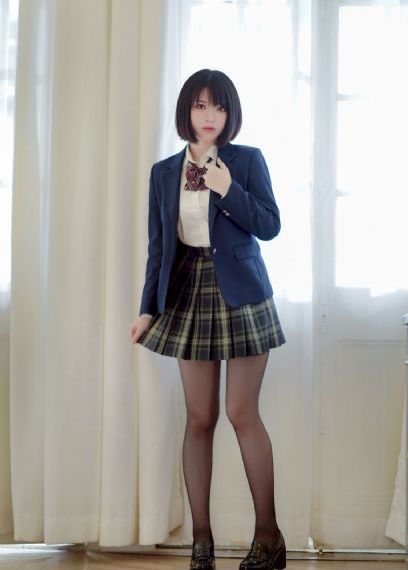 免费a级片在线观看_十万网红美女美酱