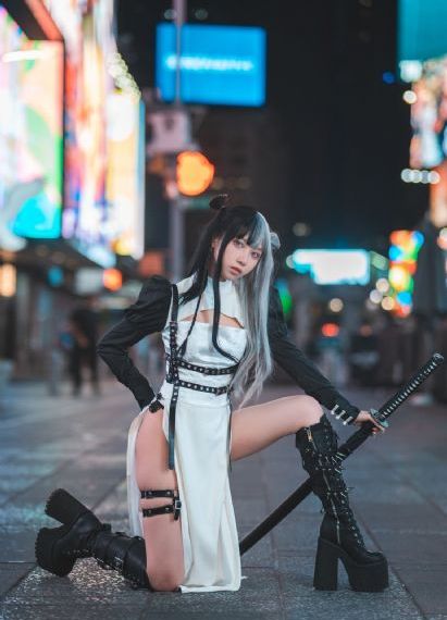 脱个精光2000张美女_4K高清视频播放