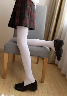 色情三级赤裸体_电影未删减版