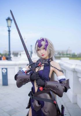 女同桌裸开双乳给我们玩_超清完整版观看